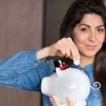Mujeres y dinero