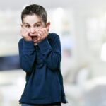Niño en berrinche
